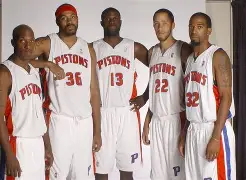 爱游戏欢迎页-底特律活塞迎欧联关键赛，今晚状态回暖，信心回归，高层口径保持一致(底特律如何从辉煌走向凋零)