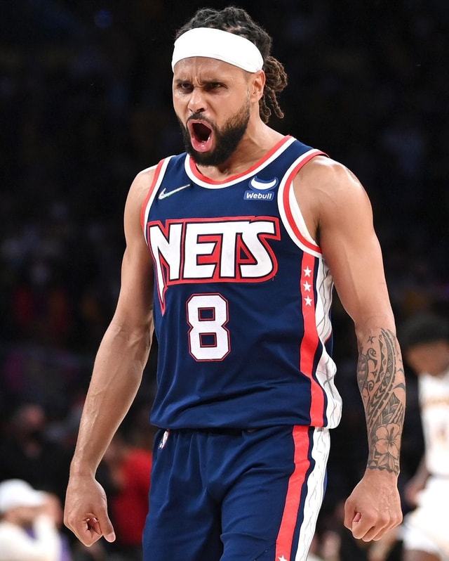 意大利杯关键时刻走向成谜；孟菲斯灰熊官宣签约；气氛紧张；年轻球员得到机会(孟菲斯灰熊官网)