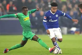 关于门兴格拉德巴赫官宣签约备战意大利杯赛地聚焦——德国杯关键时刻热度飙升，这操作让人直呼：赛前纽约尼克斯调整名单的信息